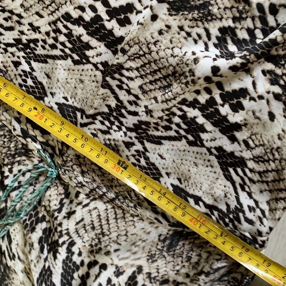 Milano maxi‎ snake skin print team brow size 12 drawstring waist satin wedding - Picture 13 of 13